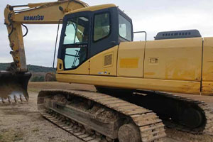 Pelle chenille Komatsu - IBC Vente, achat dans les Alpes-de-Haute-Provence