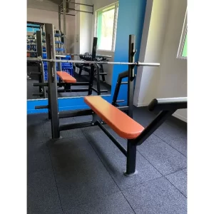 Machine de Musculation Professionnelle Développé Couché MULTIFORM - IBC Lurs